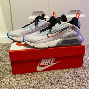 White/Black-Pure Platinum Nike Airmax 2090 w/ box